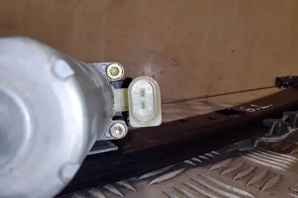 Regulador de Janela Direito Frontal BMW X5 (E53) 67628362063 image 4