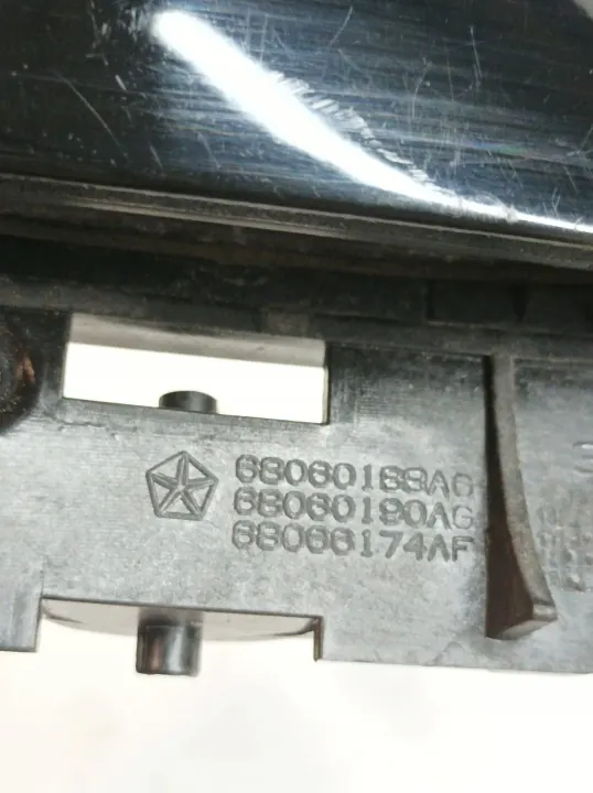 Oikea taka-oven ulkohahna OEM 186017461 - Dodge image 3