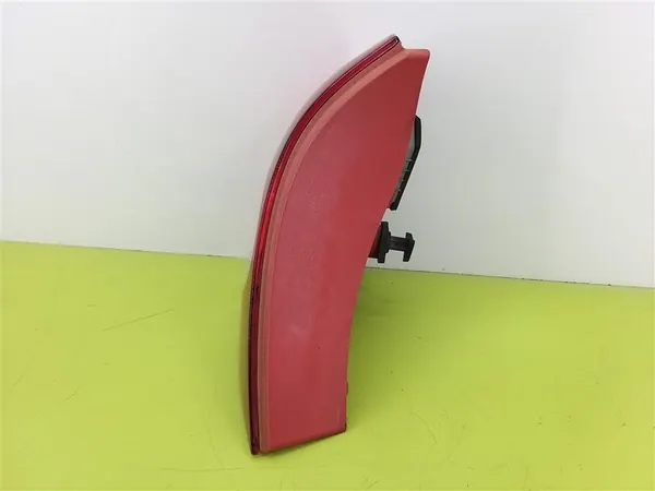 Lámpara trasera izquierda Renault Clio I 1998-2005 Valeo 8200071413G image 2