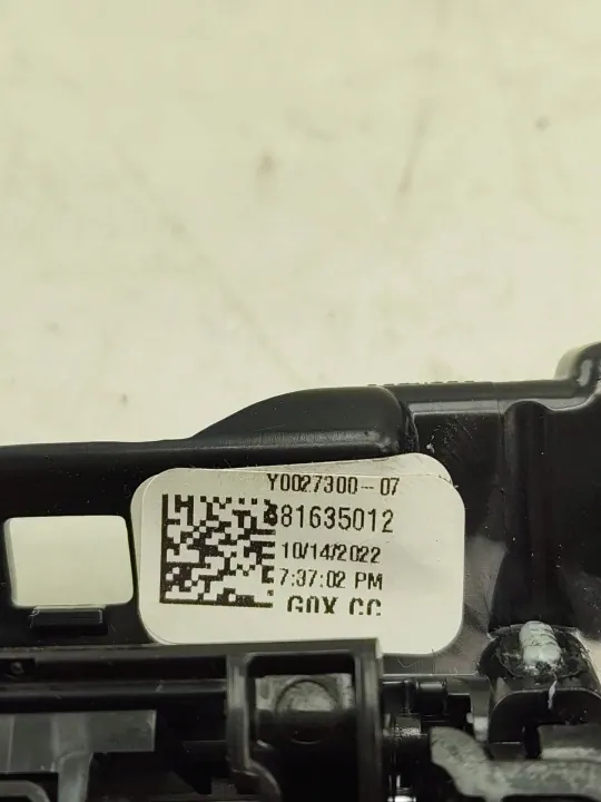 Fecho de apoio de braço BMW X7 G07 OEM 8163501 - Usado image 3
