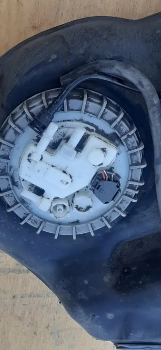 Brandstoftank OEM BAK ZBIORNIK PALIWA 1.8 HYBRYDA TOYOTA PRIUS III image 5