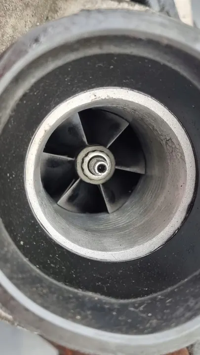 Turbo VW Transporter T5 1.9 TDI image 5