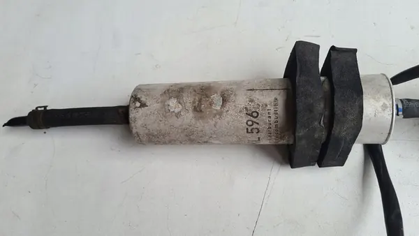 Brandstofpomp - Audi A6 C6 LIFT 2.0 TDI - 8K0906095B image 4