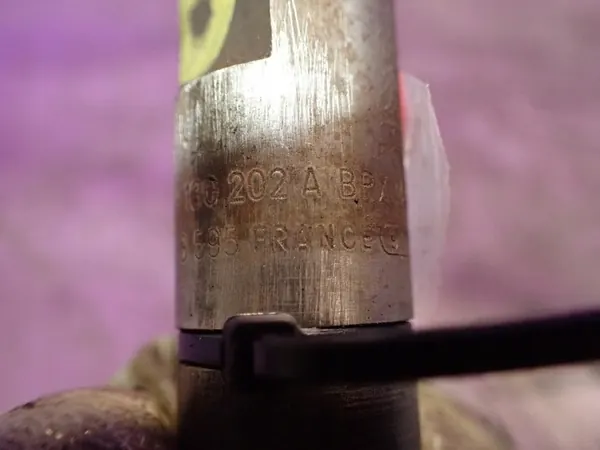 SEAT LEON I 99-05 1.9 TDI Iniettore 038130202A image 5