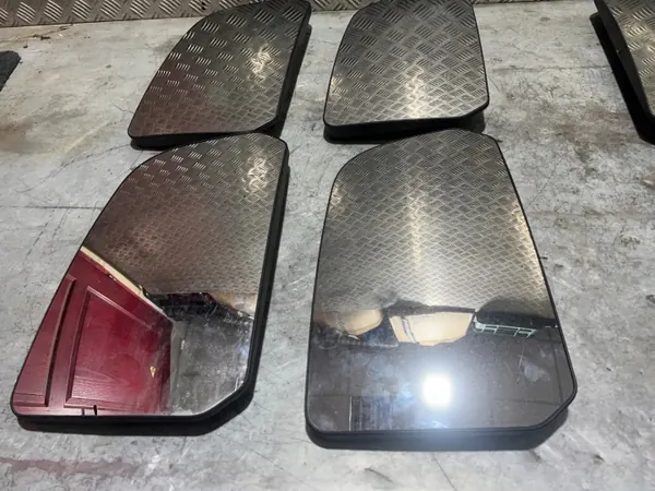 Iveco Stralis S-Way Spiegel-inzet OEM 2523.34.003/004 image 4
