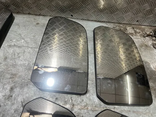 Iveco Stralis S-Way Spiegel-inzet OEM 2523.34.003/004 image 6