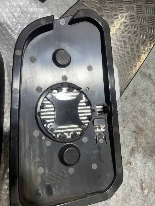 Iveco Stralis S-Way Spiegel-inzet OEM 2523.34.003/004 image 8