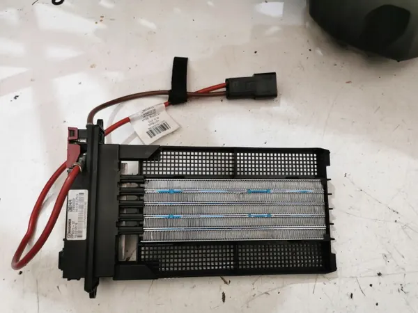 Núcleo de aquecimento Behr usado para Opel Astra K - OEM 855002 image 2