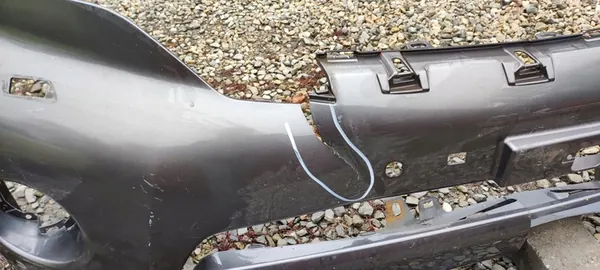 Paraurti anteriore Toyota Land Cruiser image 4