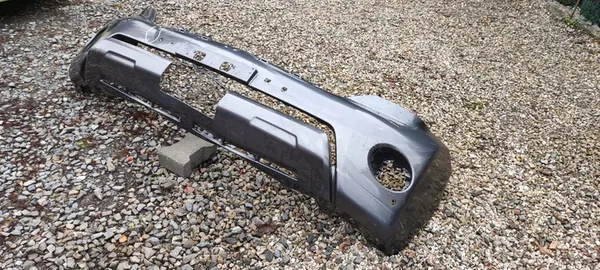 Paraurti anteriore Toyota Land Cruiser image 8