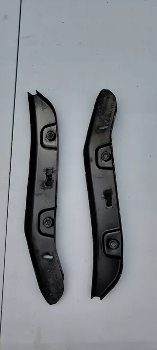 Deslizamento de montagem do para-choque direito dianteiro 5E0807050 Skoda Octavia III image 4