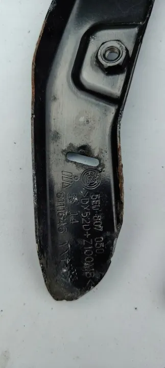 Deslizamento de montagem do para-choque direito dianteiro 5E0807050 Skoda Octavia III image 6