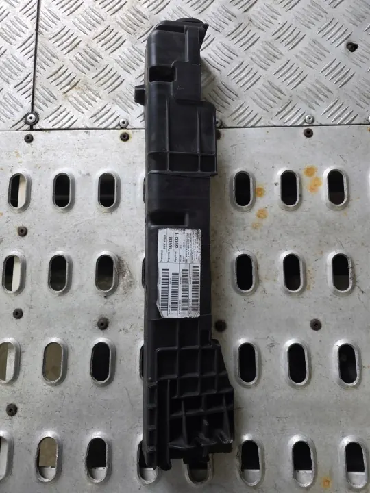 BMW X3 F25 Kühlerbefestigungsblech OEM 73912311 image 2