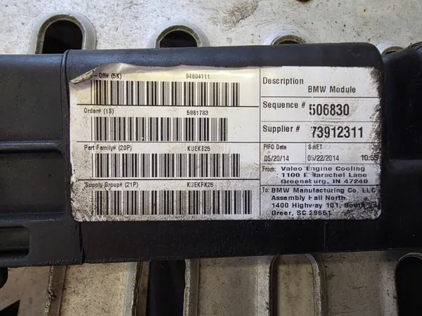 BMW X3 F25 Kühlerbefestigungsblech OEM 73912311 image 3