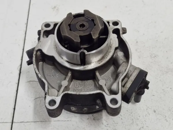 Fiat 500X 1.6 JTD tyhjiöpumppu OEM 55269803 image 2