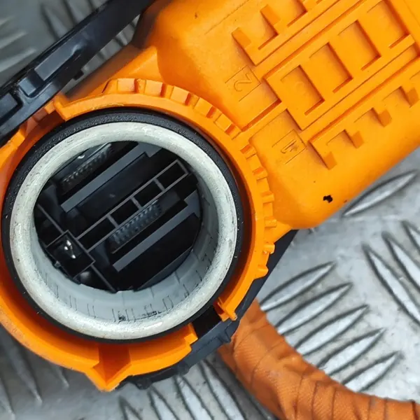 Câble charge batterie Audi Q6 e-tron 85H971093AN image 5
