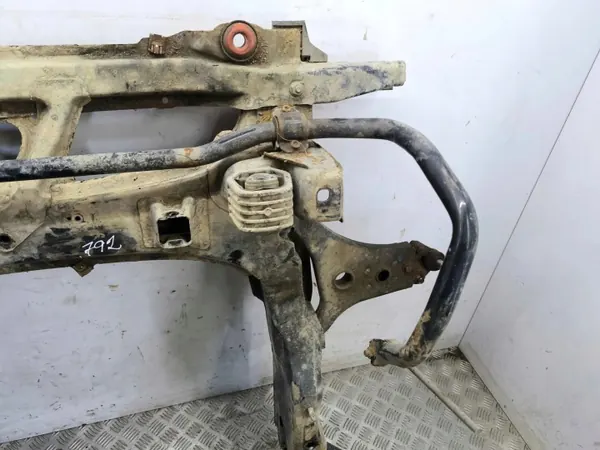 Subchassi dianteiro Mercedes-Benz OEM AMD135953 - Usado image 6
