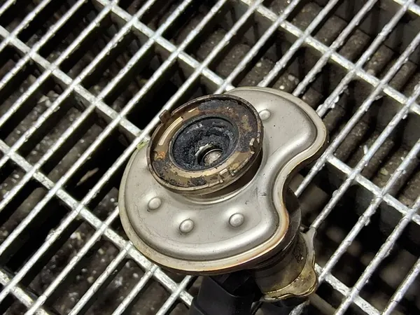 Injecteur AdBlue Ford Turneo Courier image 3