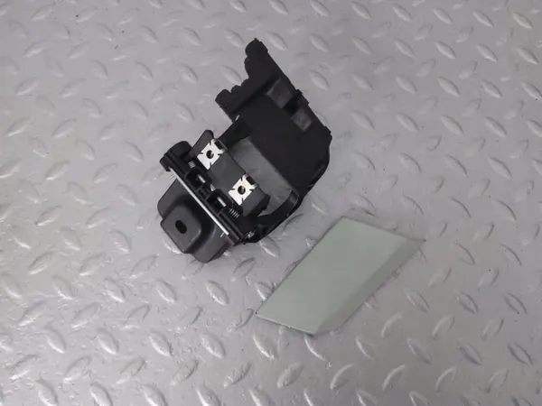 Bouchon de lave-glace droit OEM 3D0807938D image 3