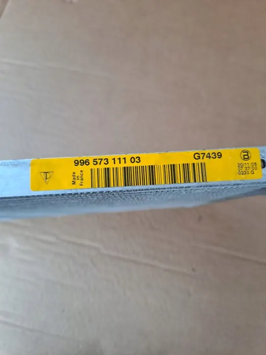 Porsche 911 Airco Condensor OEM 99657311103 - Gebruikt image 3