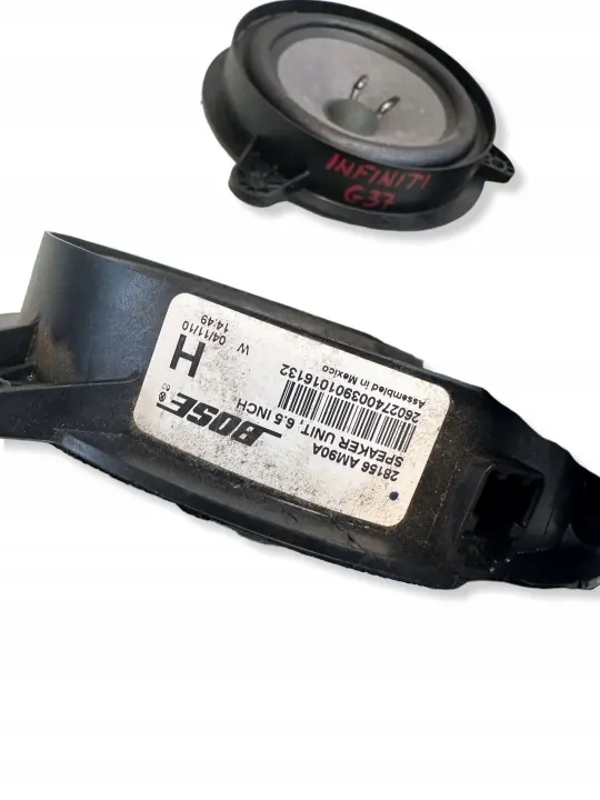 Infiniti G37 ovenkaiutin OEM 28060JK61A Bose image 6