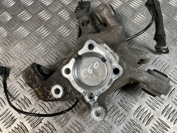 Mercedes-Benz B W246 W242 2011 Höger Bakre Hjulnav image 7