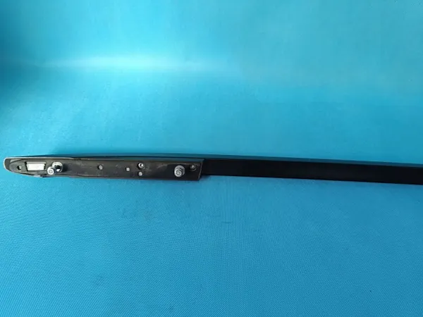 OEM 5NA860026A Oikea kattokaide VW Tiguan II:lle image 6
