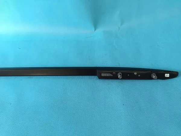OEM 5NA860026A Oikea kattokaide VW Tiguan II:lle image 8
