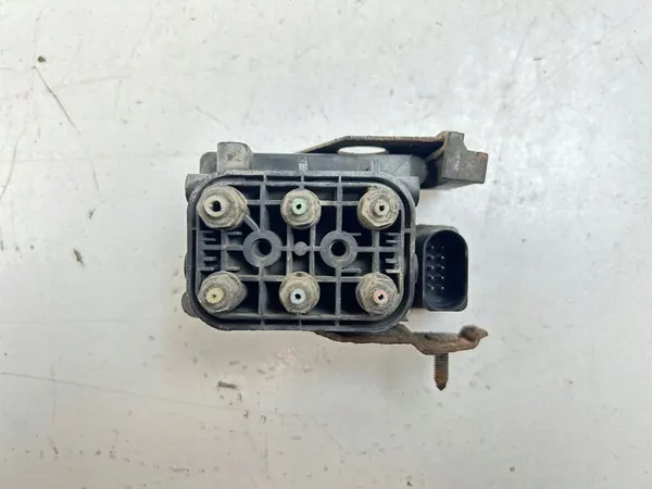 Bloco de válvula de suspensão pneumática traseira A2213270230 image 9