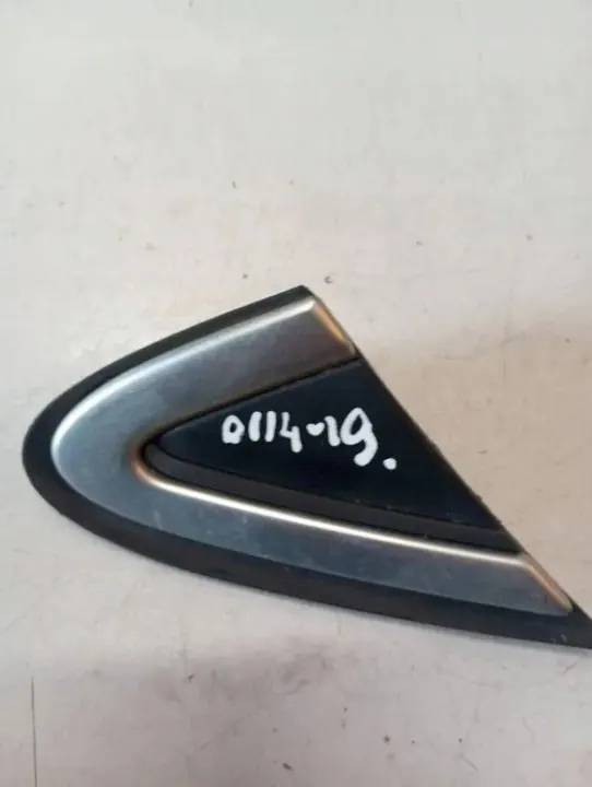 Volvo V40 spiegelframe OEM 31651973 linkerkant image 4