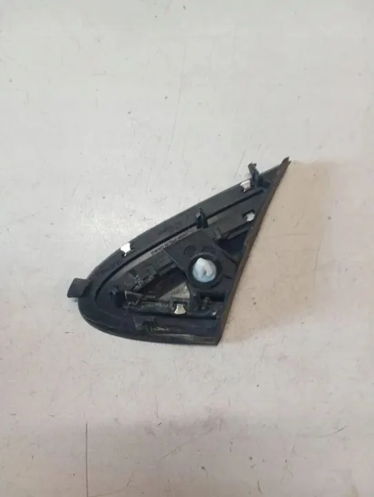 Volvo V40 spiegelframe OEM 31651973 linkerkant image 5