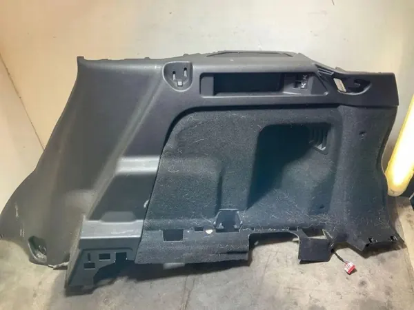 Oikea tavaratilan verhoilu OEM FK7268886BW Land Rover Discovery Sport image 4