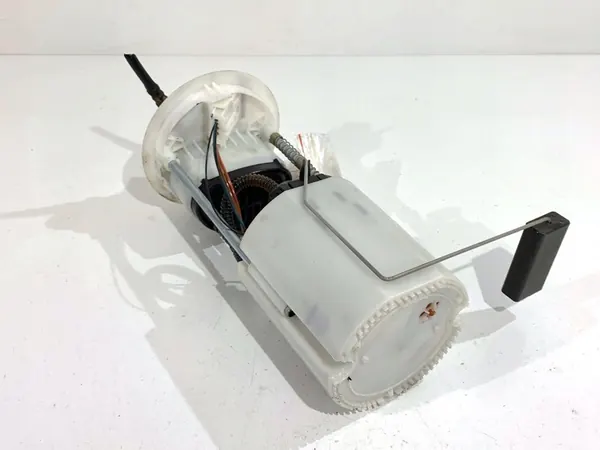 Polttoainepumppu Fiat Sedici 1.6 120HV 06-14 15100-79J00 image 2