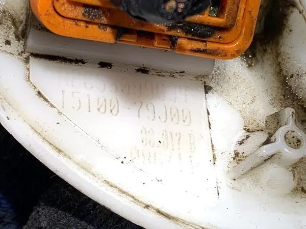 Polttoainepumppu Fiat Sedici 1.6 120HV 06-14 15100-79J00 image 4