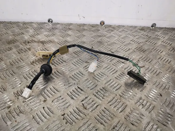 Subaru Forester SJ Hecktürgriff OEM 5821K4 image 2