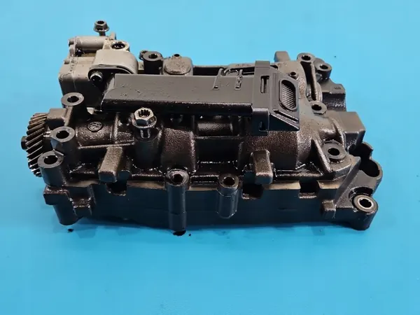 Bomba de aceite usada OEM 03L103537 para VW Tiguan I 2.0 TDI image 4