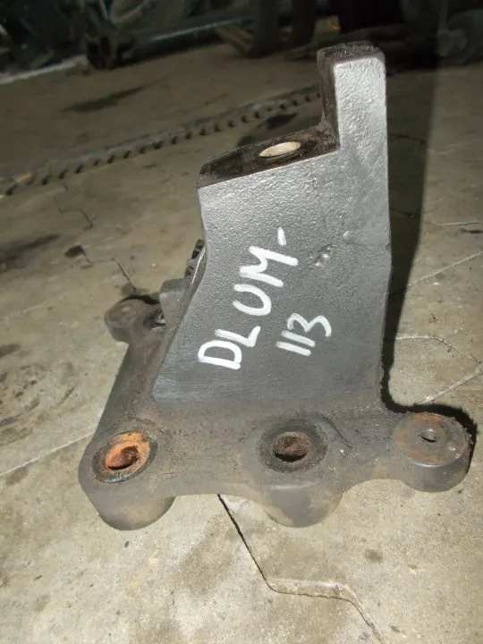 Engine Mount Right OEM for Renault 220 DCI image 2