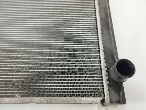 Radiateur d'eau Toyota OE OEM MF4221343070 image 4