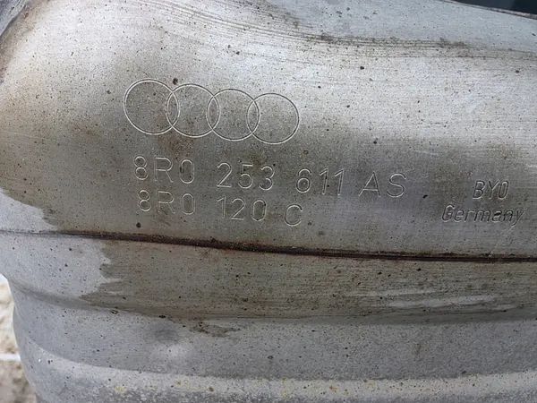 Audi Q5 8R 3.0TDI Uitlaatdemper OEM 8R0253611AS/AT image 7