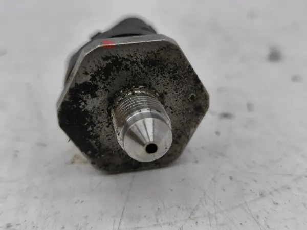 Sensor Presión Combustible Suzuki Vitara OEM 0261545124 image 3