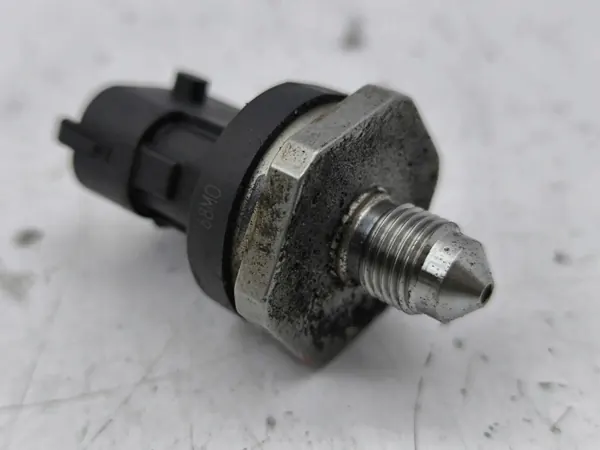 Sensor Presión Combustible Suzuki Vitara OEM 0261545124 image 6