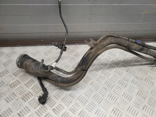 Tubo do tanque OEM P68299075AE para Chrysler Pacifica image 3