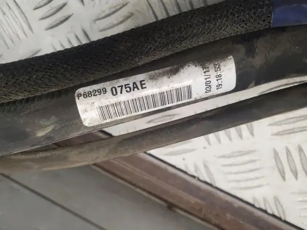 Tubo do tanque OEM P68299075AE para Chrysler Pacifica image 4