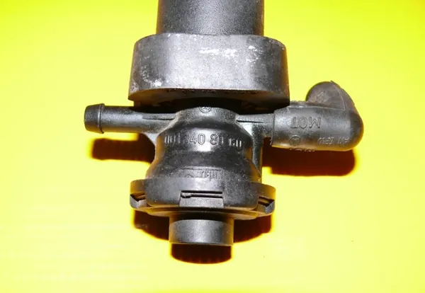 Soupape à vide droite OEM 0011408060 Mercedes Classe S image 4