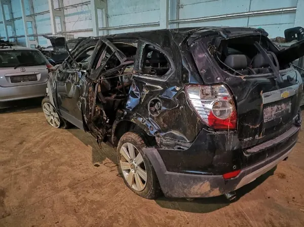 Colector de escape OEM 92068547 Chevrolet Captiva 3.2L image 9