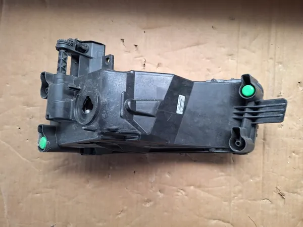 Farol Direito Frontal VW Touran 5TA image 5