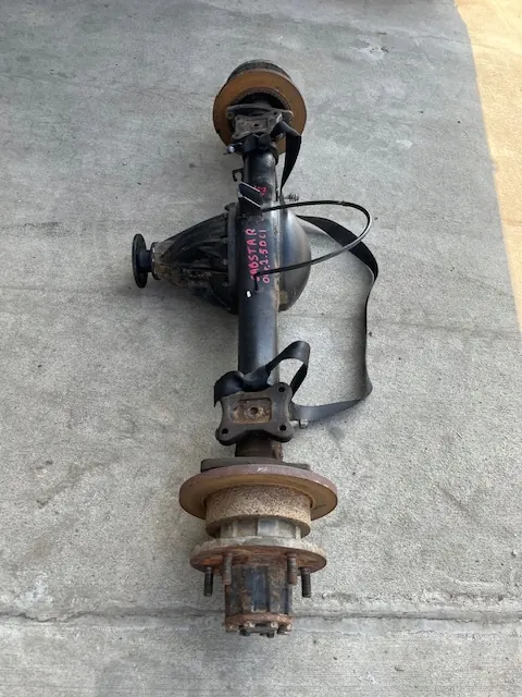 OEM Hinterachsträger für Nissan Cabstar 08r image 6
