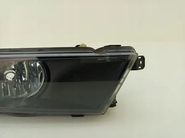 Faro Halógeno OEM 5E0941702E Derecho Delantero image 6