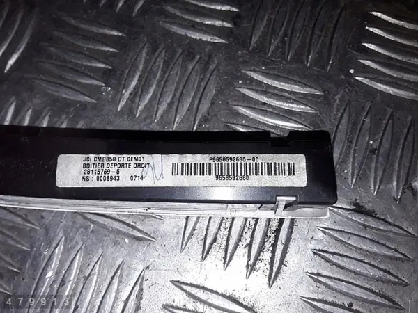 Écran d'affichage Citroen C4 Picasso OEM 9658592680 image 3