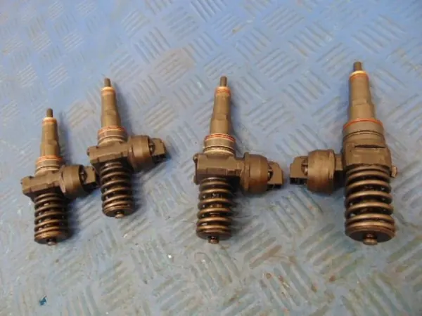 OEM 038130073AQ Inyector Diesel para VW Golf IV 1.9TDI image 5